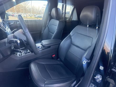 Used 2019 Mercedes-Benz GLE 400 4MATIC image 6