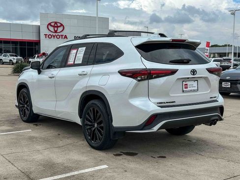 Used 2024 Toyota Highlander XSE AWD/4WD image 5
