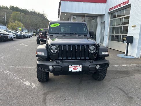 Used 2022 Jeep Wrangler Unlimited Sport AWD/4WD image 3