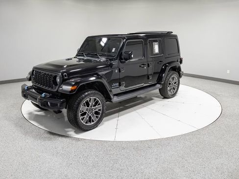 Used 2024 Jeep Wrangler High Altitude AWD/4WD image 37