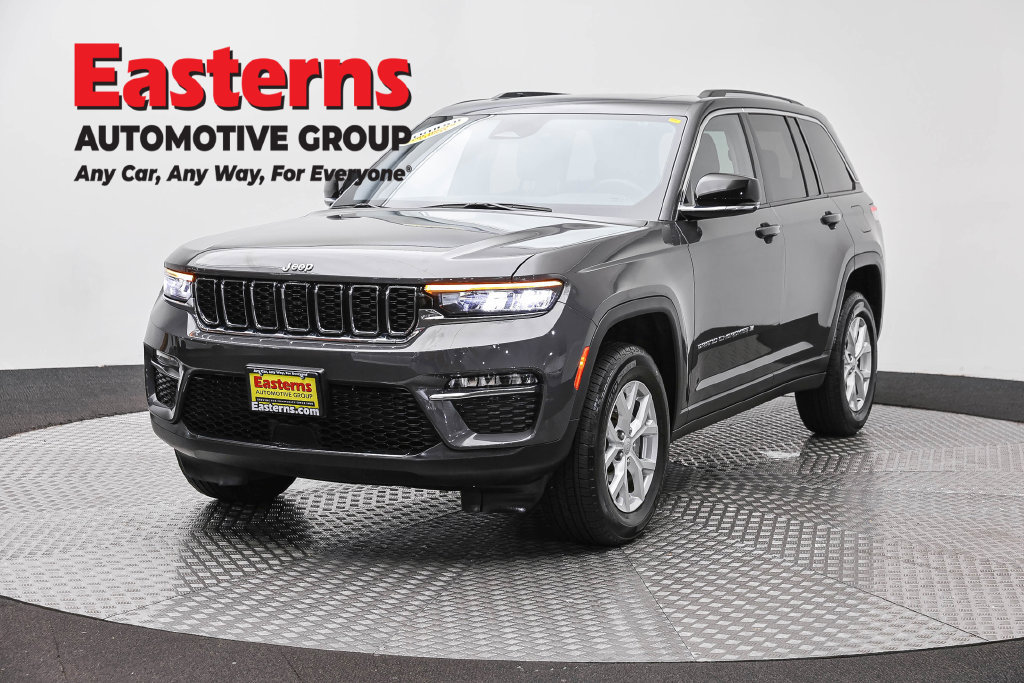 Used 2023 Jeep Grand Cherokee Limited AWD/4WD image 1