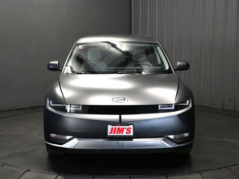 Used 2023 Hyundai Ioniq 5 SEL RWD image 2