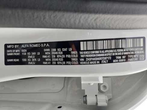 Used 2024 Alfa Romeo Stelvio Veloce image 27