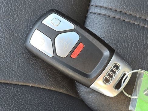 Used 2020 Audi Q5 2.0T Premium image 34