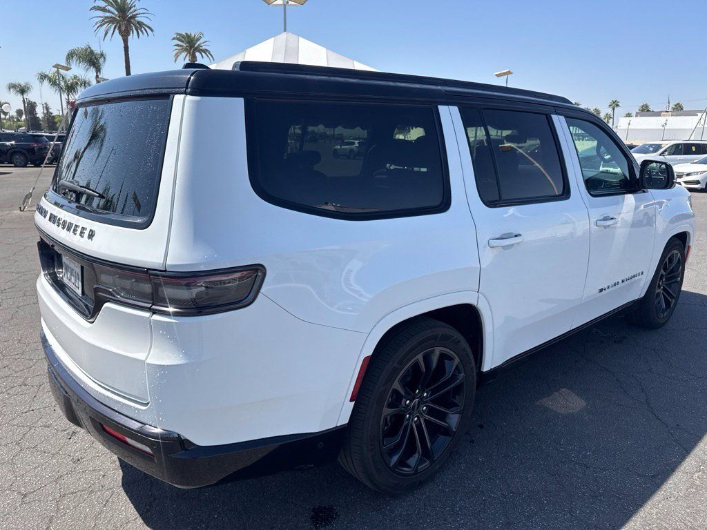 Used 2024 Jeep Grand Wagoneer Series II Obsidian w/ Quick Order Packagew 28T AWD/4WD image 2