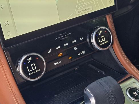 Used 2025 Jaguar F-PACE R-Dynamic S image 21