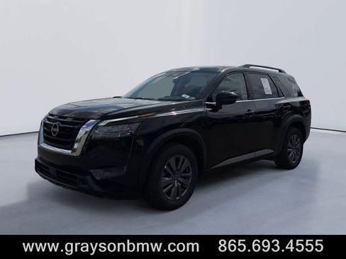 Used 2024 Nissan Pathfinder SV FWD image 7