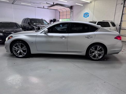 Used 2014 INFINITI Q70 3.7 w/ Premium Package RWD image 6