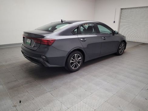 Used 2023 Kia Forte LXS FWD image 9