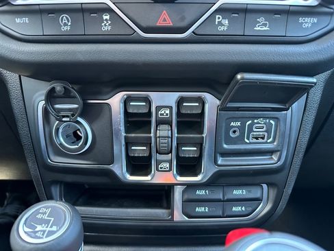 New 2025 Jeep Wrangler Sahara image 27