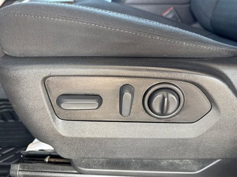 Used 2021 Chevrolet Silverado 1500 LT Trail Boss w/ Bed Protection Package image 18