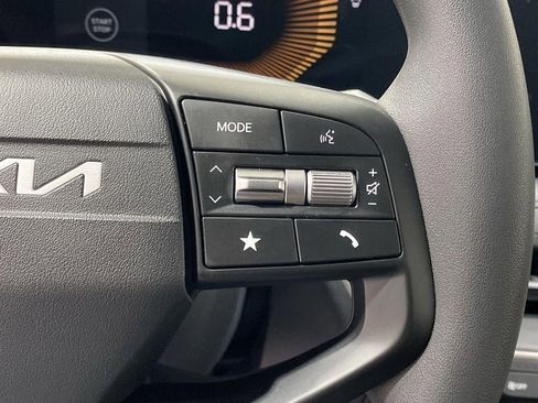 New 2026 Kia K4 LXS image 34