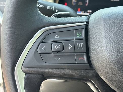 New 2026 Jeep Grand Cherokee Altitude RWD image 23