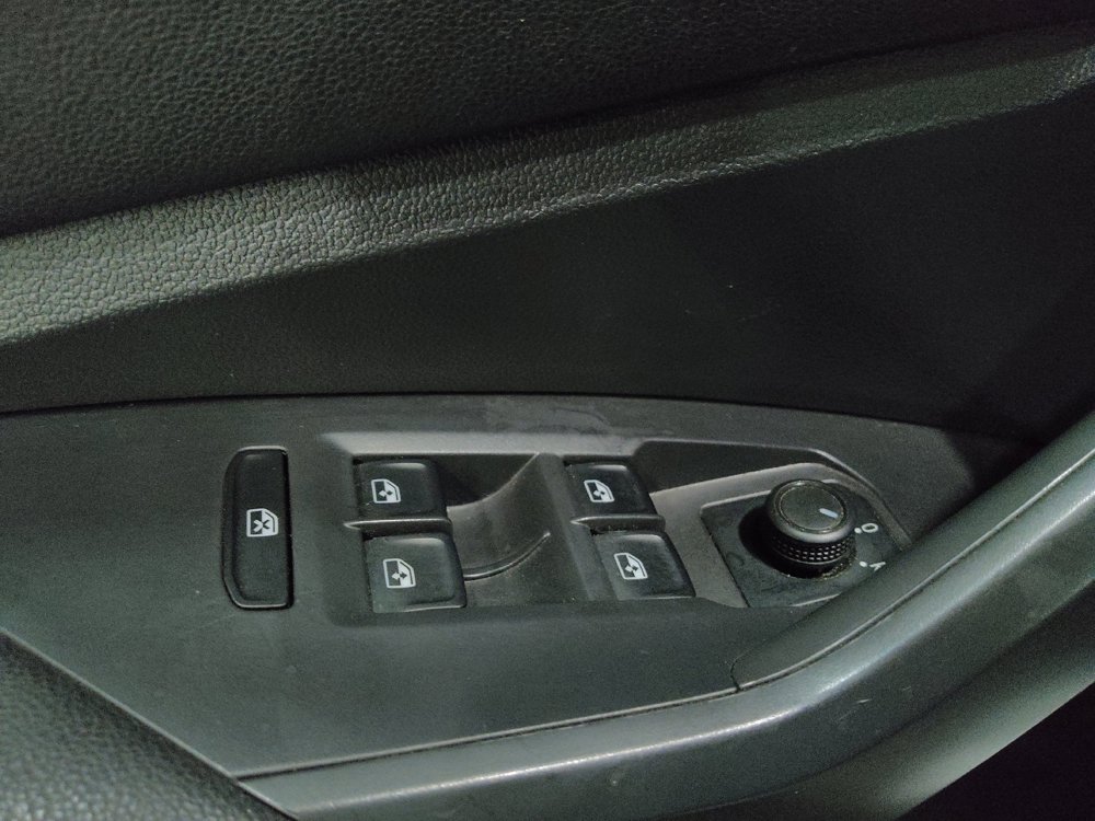Used 2020 Volkswagen Jetta S FWD image 27
