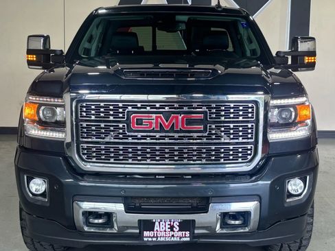 Used 2018 GMC Sierra 3500 Denali w/ Duramax Plus Package image 3