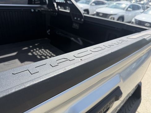 Used 2024 Toyota Tacoma 4x4 Double Cab Hybrid image 11