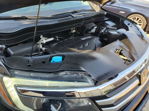 Used 2018 Honda Pilot Touring image 50