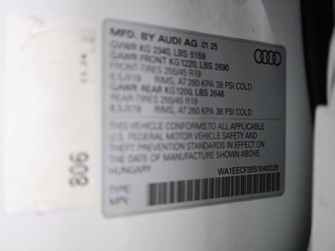 Used 2025 Audi Q3 2.0T Premium Plus w/ Premium Plus Package AWD/4WD image 41