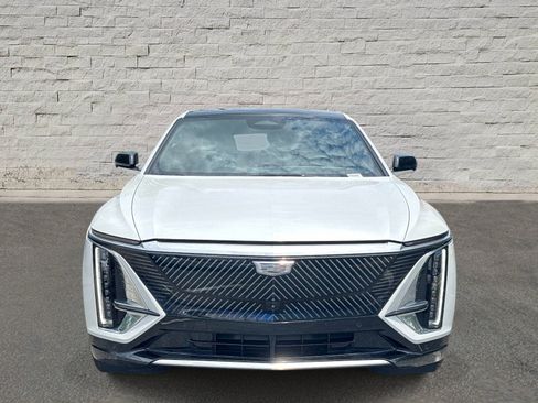 Certified 2024 Cadillac Lyriq Luxury RWD image 7