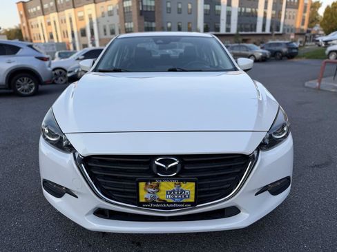 Used 2017 MAZDA MAZDA3 Touring FWD image 2