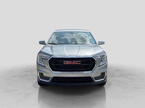 Used 2023 GMC Terrain SLE FWD image 9