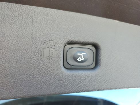 Used 2022 Lincoln Nautilus FWD w/ Premium Package image 7