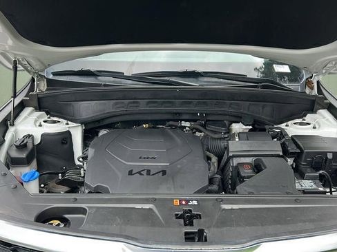 Used 2022 Kia Telluride EX w/ EX Premium Package FWD image 11