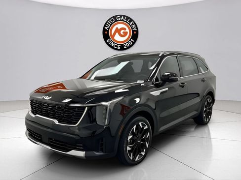 Used 2025 Kia Sorento EX FWD image 7