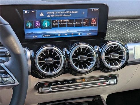 Certified 2025 Mercedes-Benz GLB 250 image 15