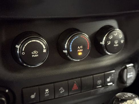 Used 2013 Jeep Wrangler Unlimited Sahara w/ Dual Top Group AWD/4WD image 15