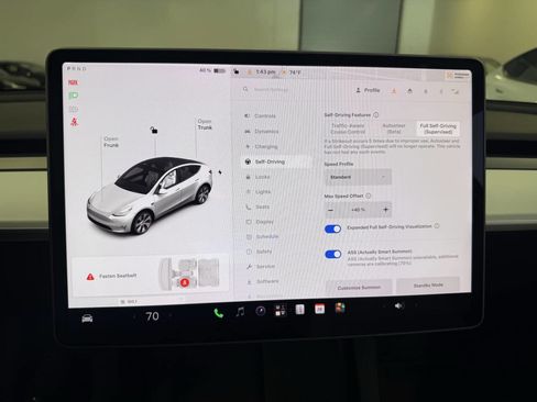 Used 2021 Tesla Model Y Long Range AWD/4WD image 16