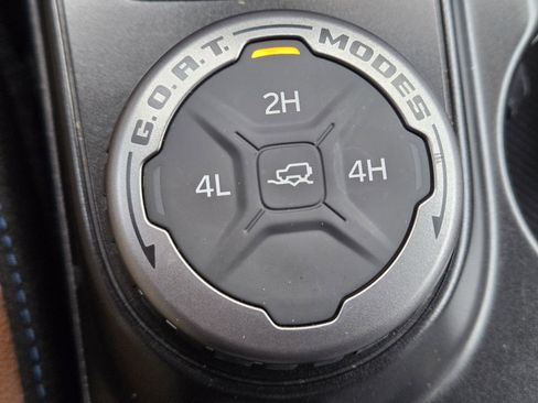 Used 2022 Ford Bronco Outer Banks image 24