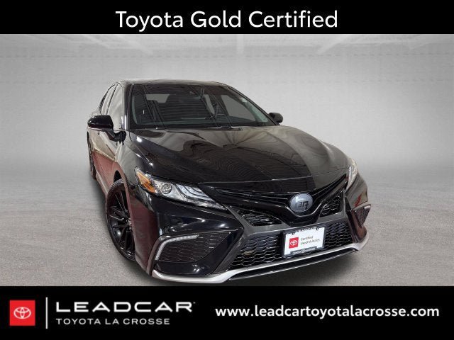 Certified 2022 Toyota Camry XSE FWD image 1