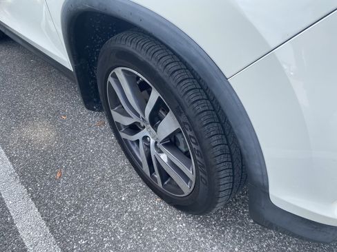 Used 2016 Honda Pilot Touring image 7
