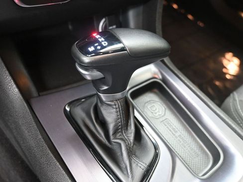 Used 2018 Dodge Charger SXT w/ Blacktop Package image 21