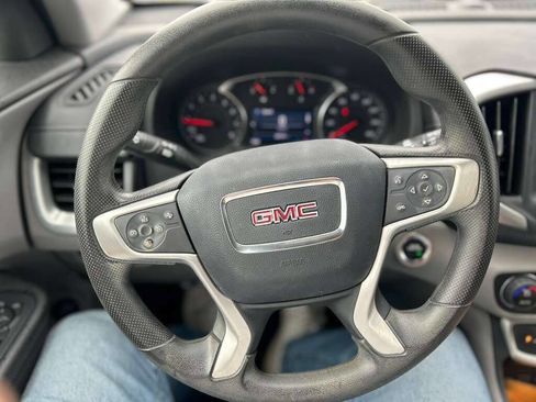 Used 2023 GMC Terrain SLE w/ Driver Convenience Package image 13