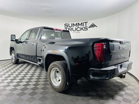 Used 2024 GMC Sierra 3500 Denali Ultimate image 3