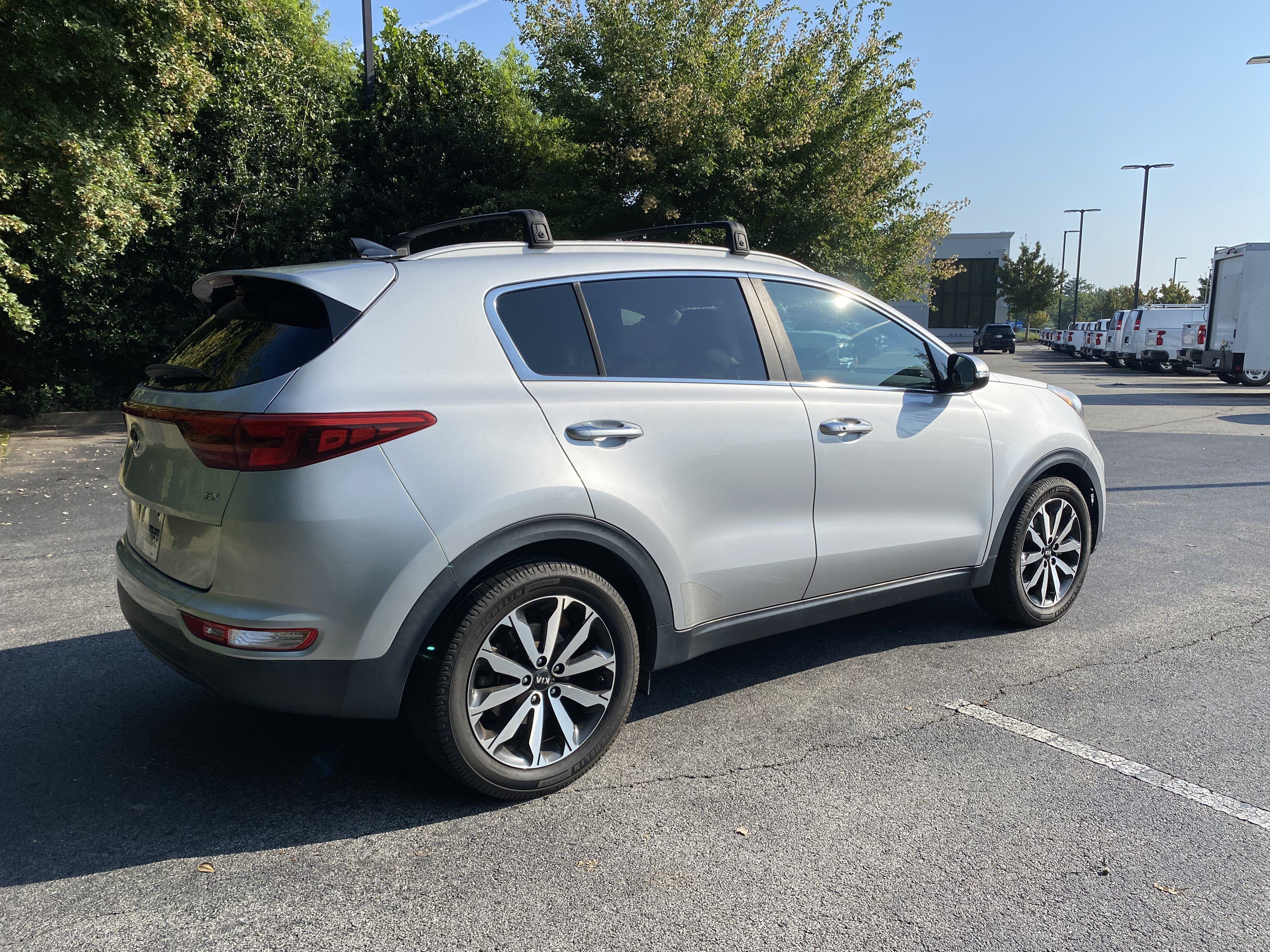 Used 2017 Kia Sportage EX w/ EX Premium Package FWD image 9