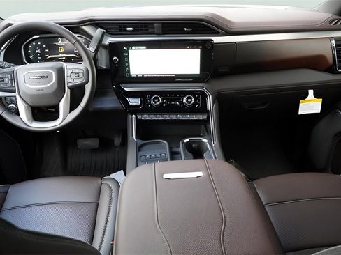 New 2026 GMC Sierra 2500 Denali w/ Denali Reserve Package image 29