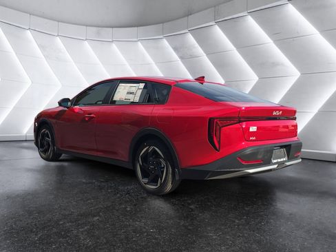New 2025 Kia K4 EX image 3