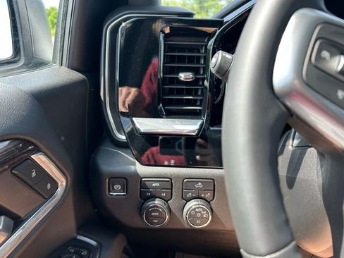 New 2025 Chevrolet Silverado 1500 RST image 30
