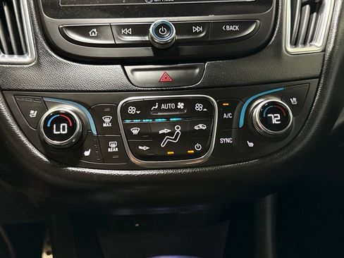 Used 2016 Chevrolet Malibu Premier w/ Driver Confidence Package FWD image 21