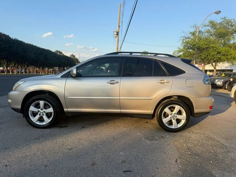 Used 2005 Lexus RX 330 FWD image 4