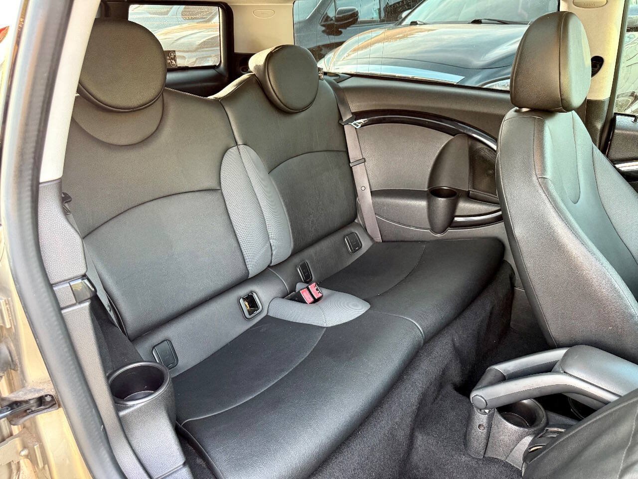 Used 2009 MINI Cooper Clubman Hardtop FWD image 17