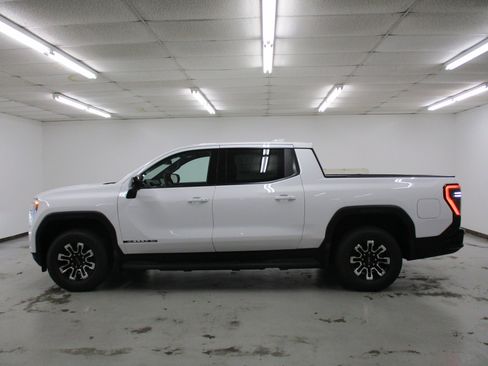 New 2026 GMC Sierra EV Elevation image 2