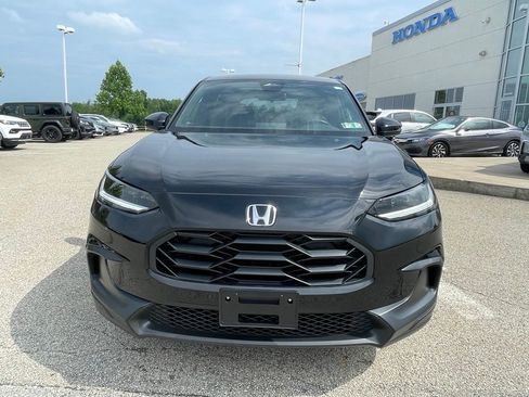 Used 2025 Honda HR-V Sport image 8