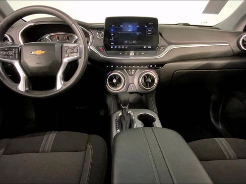 Used 2025 Chevrolet Blazer LT AWD/4WD image 15