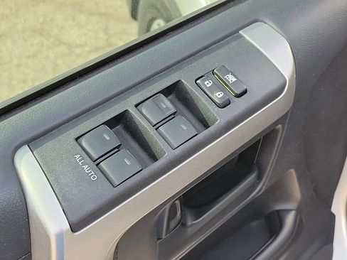 Used 2012 Toyota 4Runner Limited AWD/4WD image 23