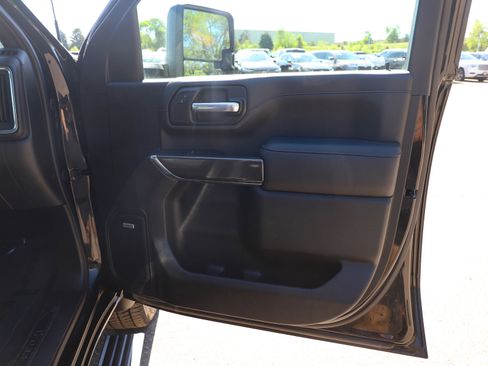 Used 2021 GMC Sierra 2500 AT4 w/ AT4 Premium Plus Package AWD/4WD image 9