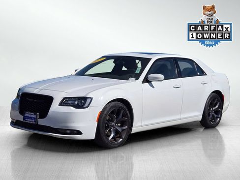 Used 2023 Chrysler 300 S RWD image 6